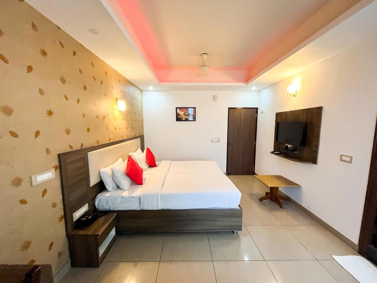 Victory Grand Attibele Hotel Luaran gambar